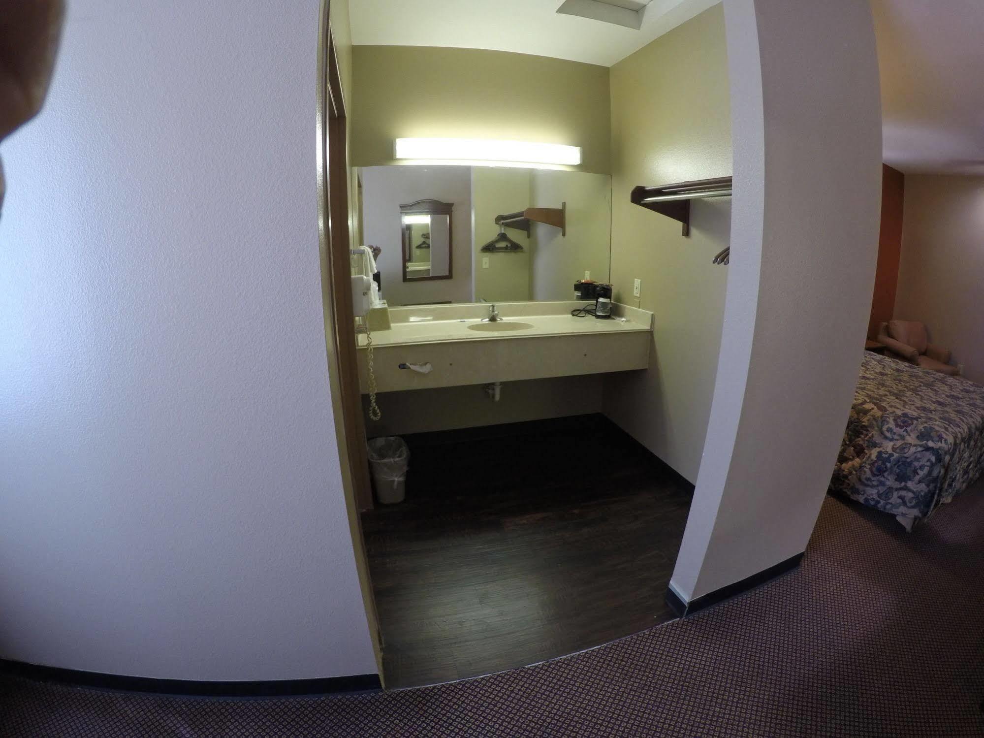 Americas Best Value Inn La Porte Zewnętrze zdjęcie